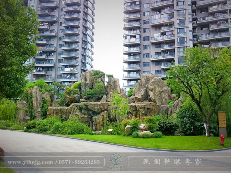 假山錦鯉魚池